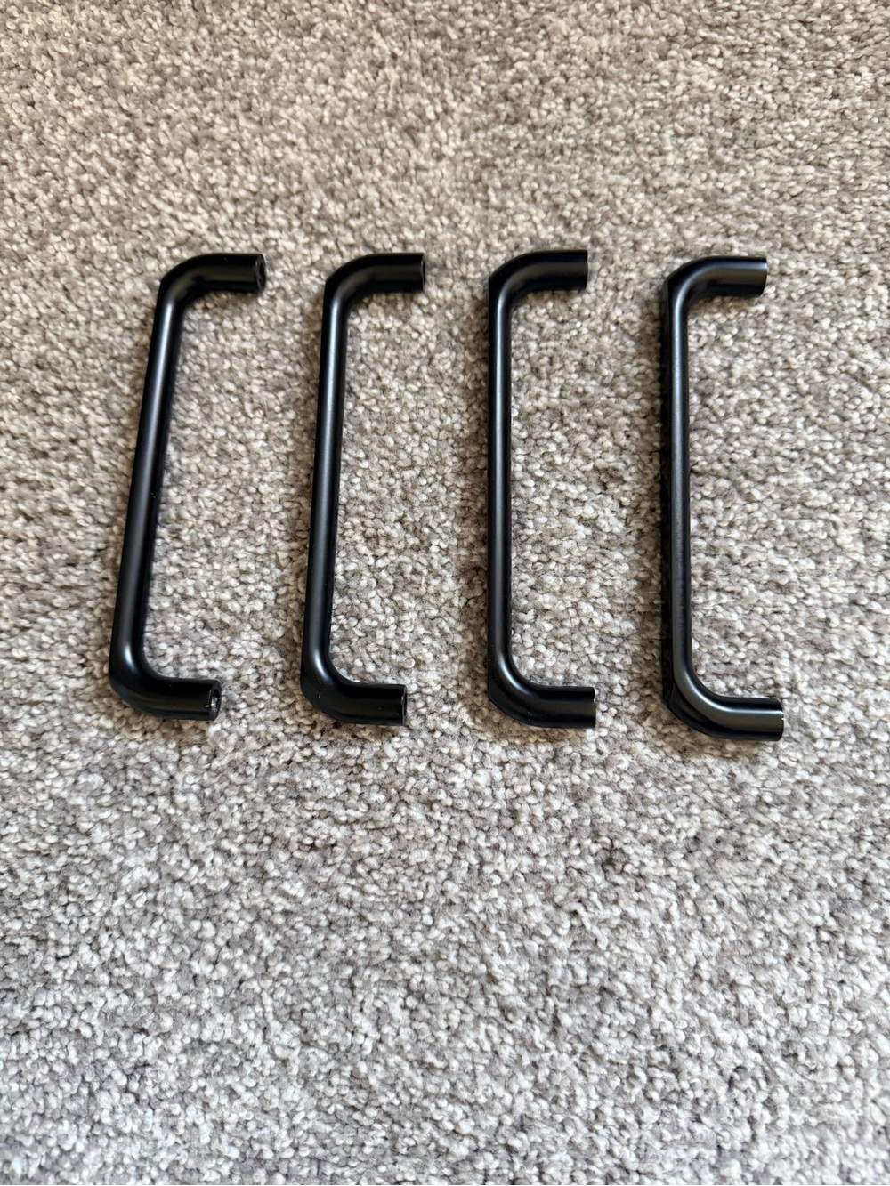 Set of 4 Black Metal Drawer/ Cabinet Pull Handles